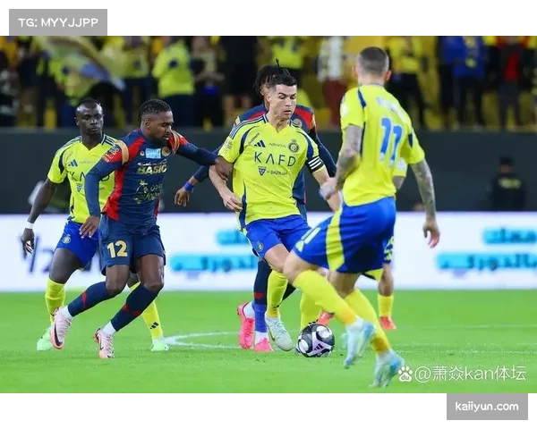 沙特联赛保级形势严峻 达马克与阿科多同积四分深陷降级区