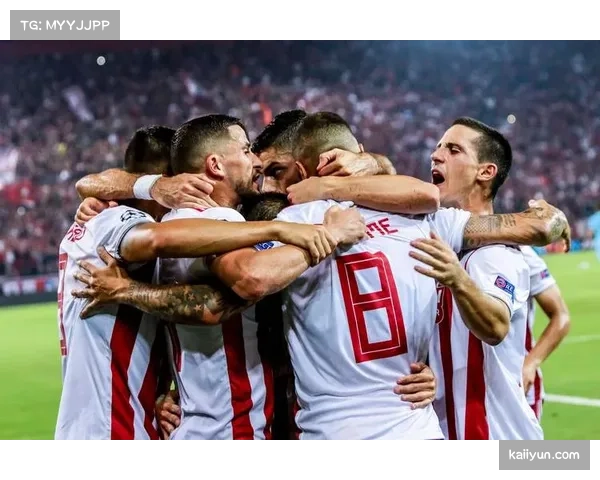 佛罗伦萨欧协联主场再负,联赛垫底困局波及欧战赛场